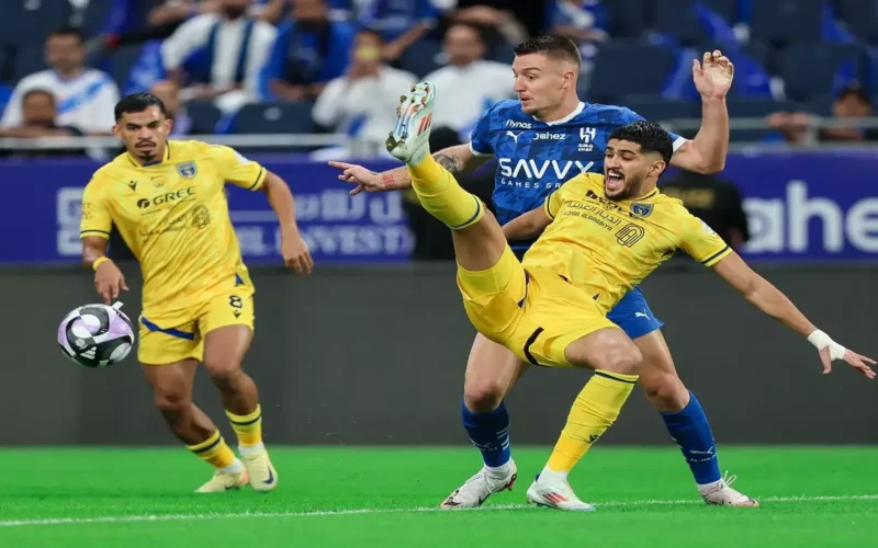 موعد حاسم.. مباراة الهلال والتعاون في الجولة العاشرة للدوري